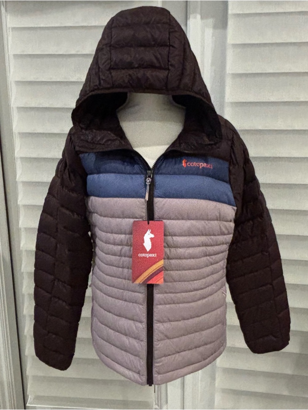 🍂 NWT Cotopaxi Women’s Down Puffer Jacket – Hooded Colorblock (M) 🍂